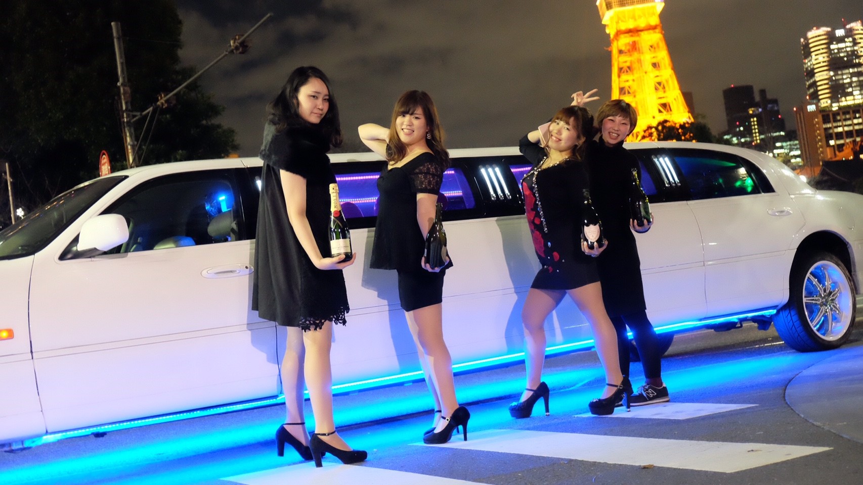 東京タワーでサプライズ演出　女子会最高